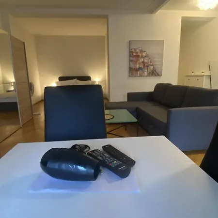 With Balcony- 1 Bedroom * Lausanne